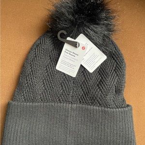 Lululemon Sherpa beanie